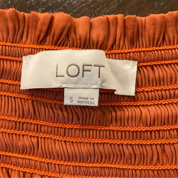 Loft Coral Off Shoulder Silky Top Blouse Size Small S - Picture 6 of 7